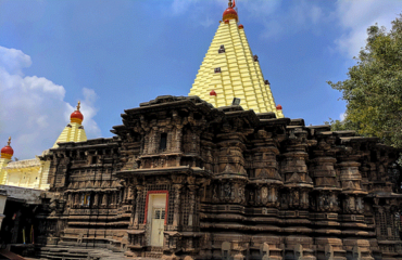 Akara Maruti Kolhapur Narasoba Wadi Tour Package