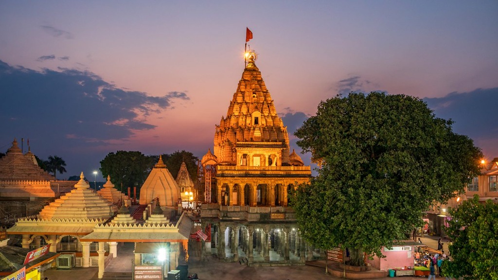 Ujjain and Omkareshwar: Complete Jyotirlinga Yatra & Travel Guide
